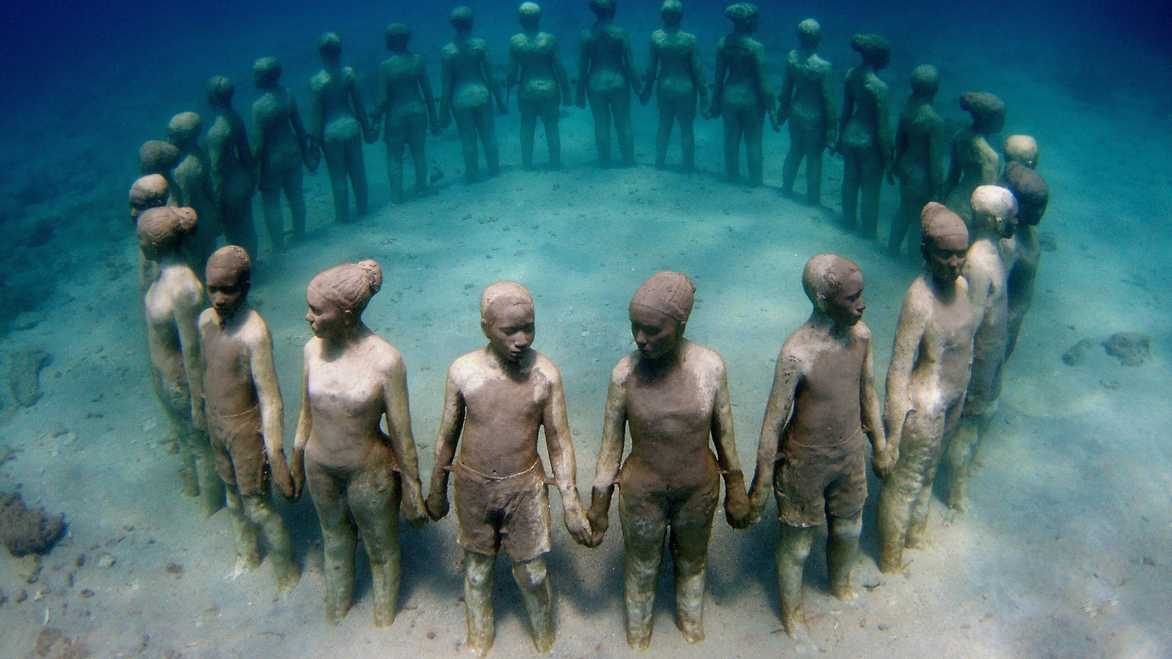 Grenada featuring a statue or sculpture and diving