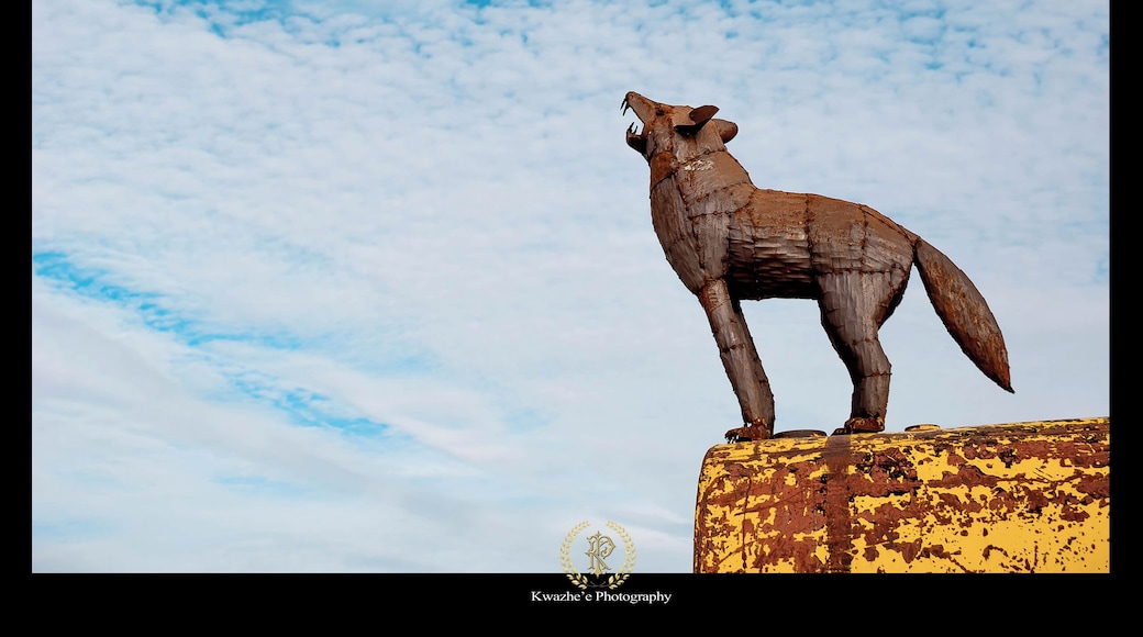 2020 of Jan 19th - Pendleton Rd, Daggett, California (Metal Animals by man made them)
Go Follow him on Facebook, https://www.facebook.com/RustyEmpireArt/ (Support Him)