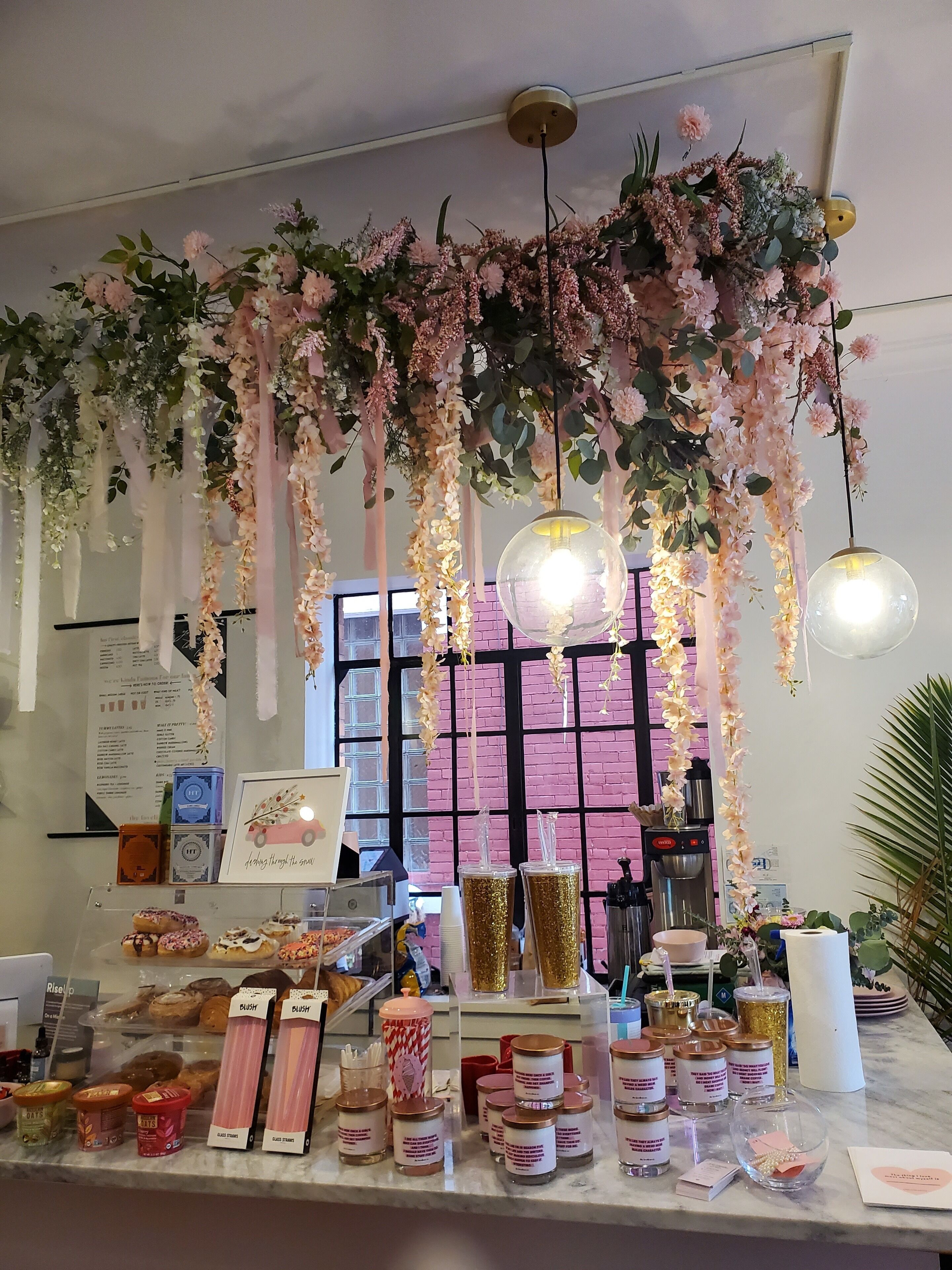 Great lattes and lemonades and cute clothes!