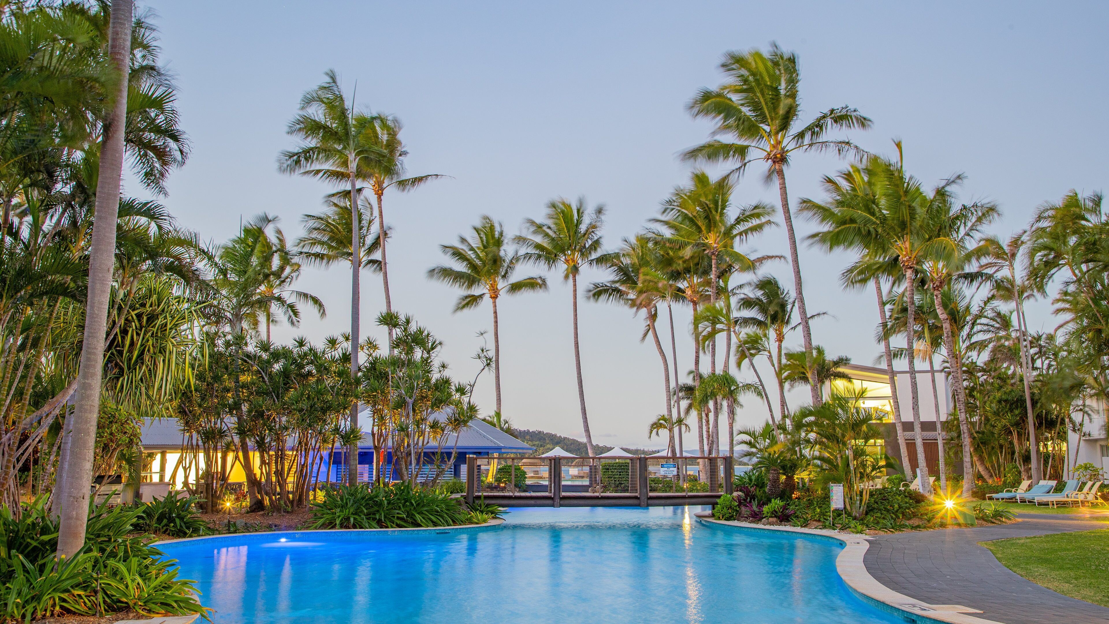 Daydream Island showing a pool and a hotel