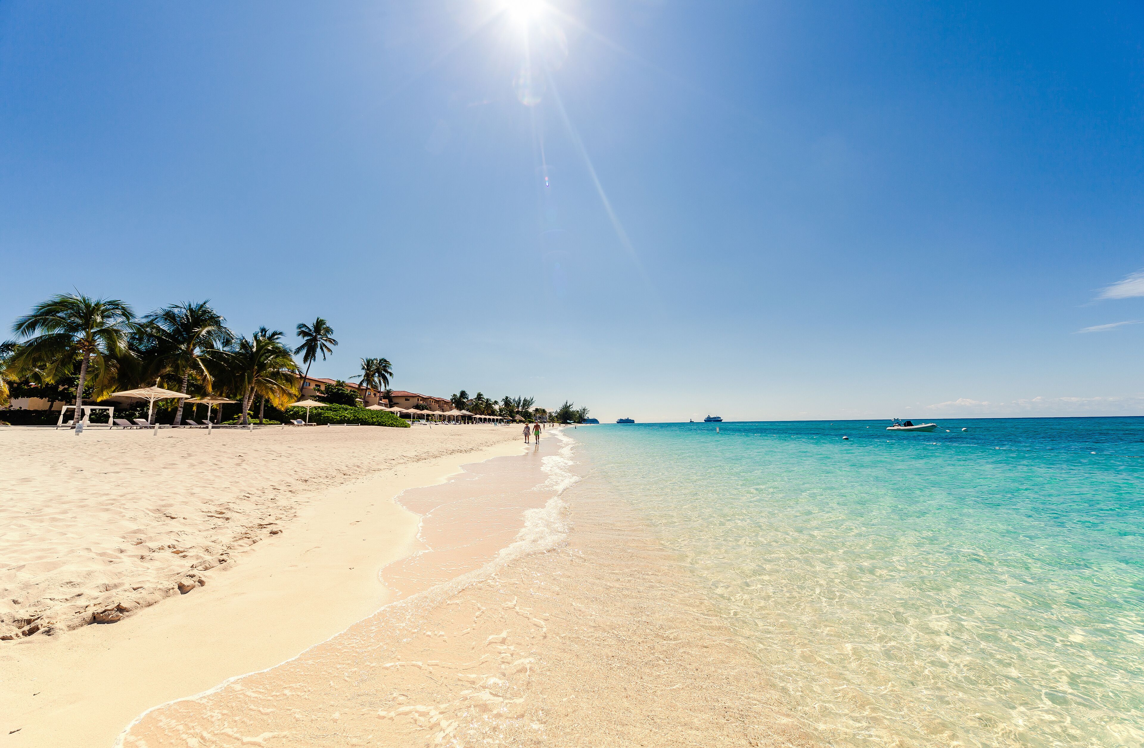 Seven miles beach on Grand Cayman