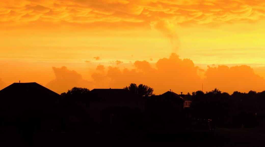 We had a strong T-Storm with hail/tornado warnings. The sunset following passage was spectacular. It even had a scattering of Mammatus clouds.