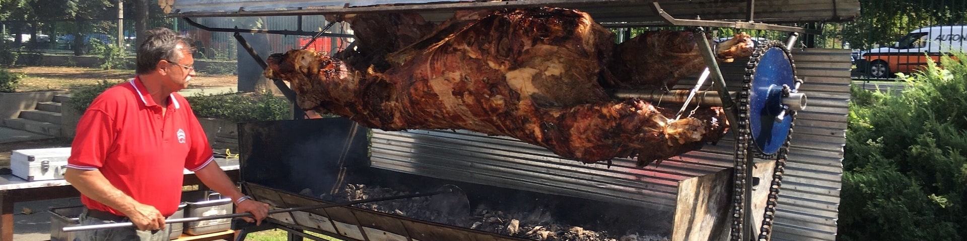 If you want to eat something special, this bbq might be something for you. Don't think it's served daily but call in advance I guess. #tasty