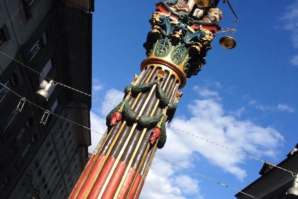 Bern is full of these fountain statues. This one is in the street where Einstein wrote his light quantum hypothesis.
My hypothesis is that this statue made him wonder what this is about as well.