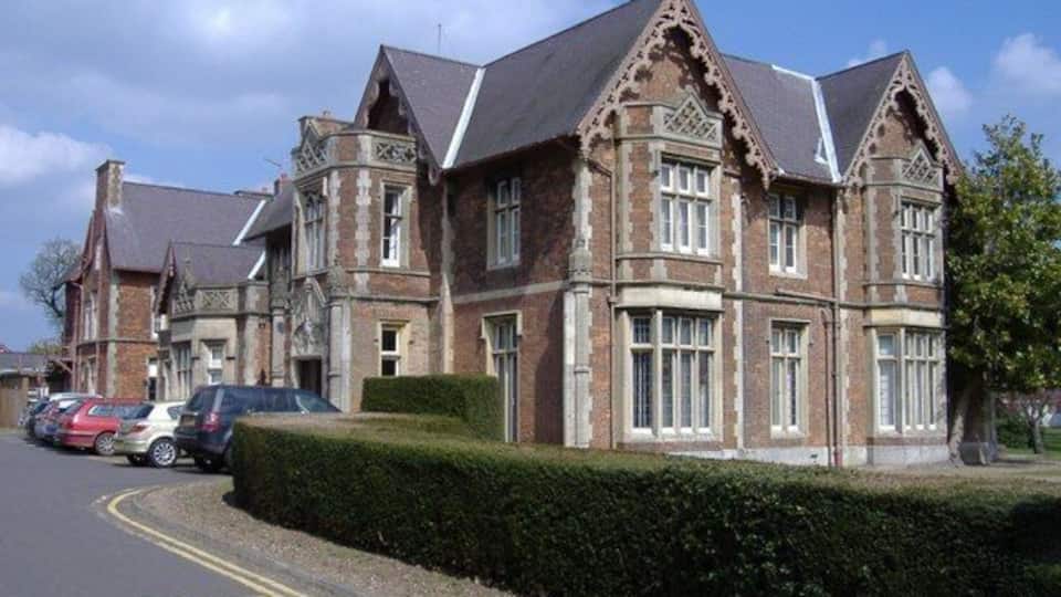Llanfrechfa Grange This building houses the headquarters of Gwent Healthcare NHS Trust. It is at the centre of a hospital complex, which provides homes for 43 people with learning disabilities who require continuing health care.