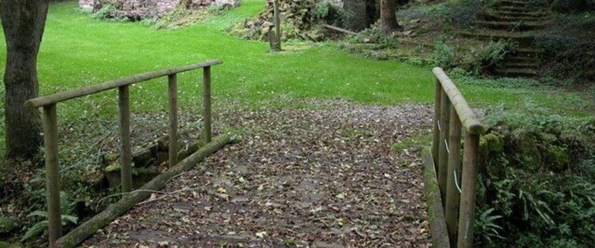 Ruins of an old mill at New Mills.