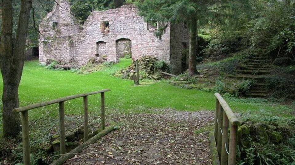 Ruins of an old mill at New Mills.