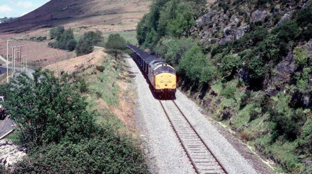 Coal from Cwm Bargoed heads down the valleys for Aberthawe