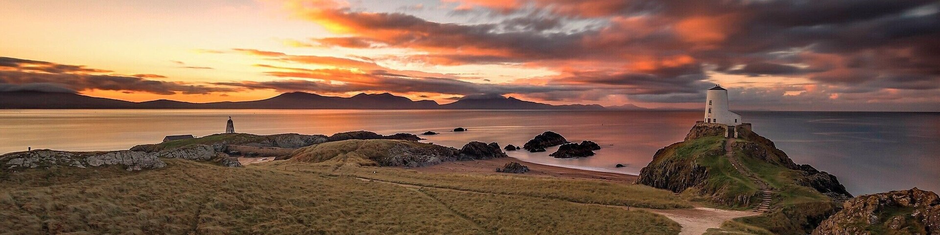 Stunning place to photograph a sunrise, but give yourself plenty of time to walk from the car park to the lighthouse as it is around 1.5 miles along the beach and you will be walking there in the dark of course so take a torch with you