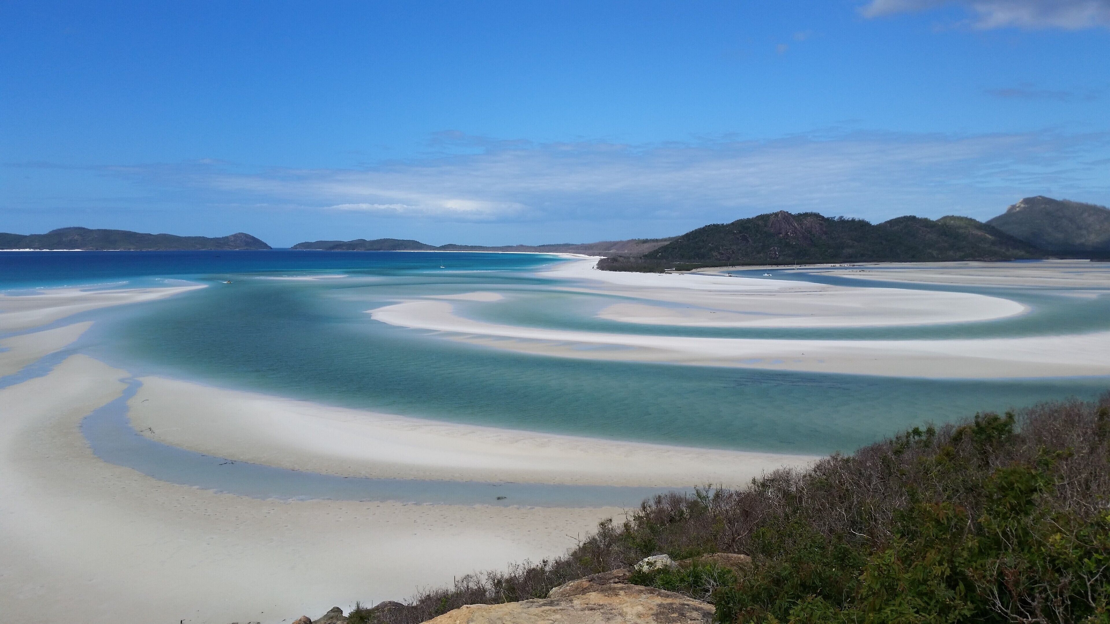 Spectacular view of Whitehaven beach in Australia from the Hill Inlet.
Turquoise waters and sand swirling beautifully.
#LifeAtExpedia

