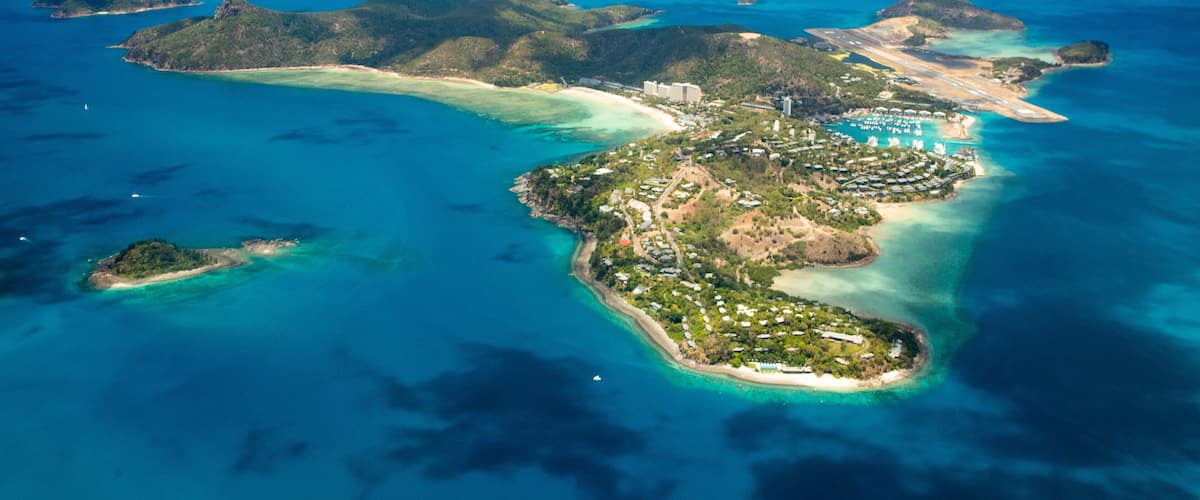 Whitsundays which includes island images and landscape views