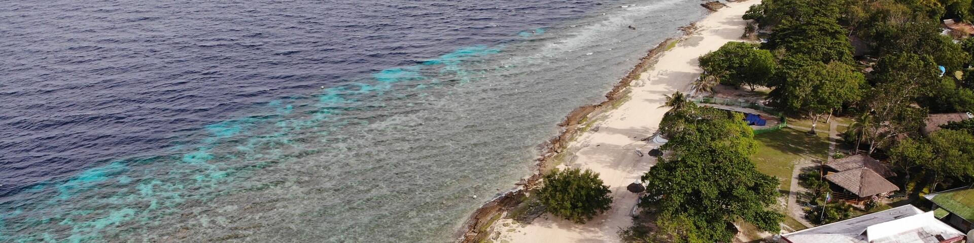 You can join a half day island hopping trip here from Panglao for only PHP300 each without snorkeling