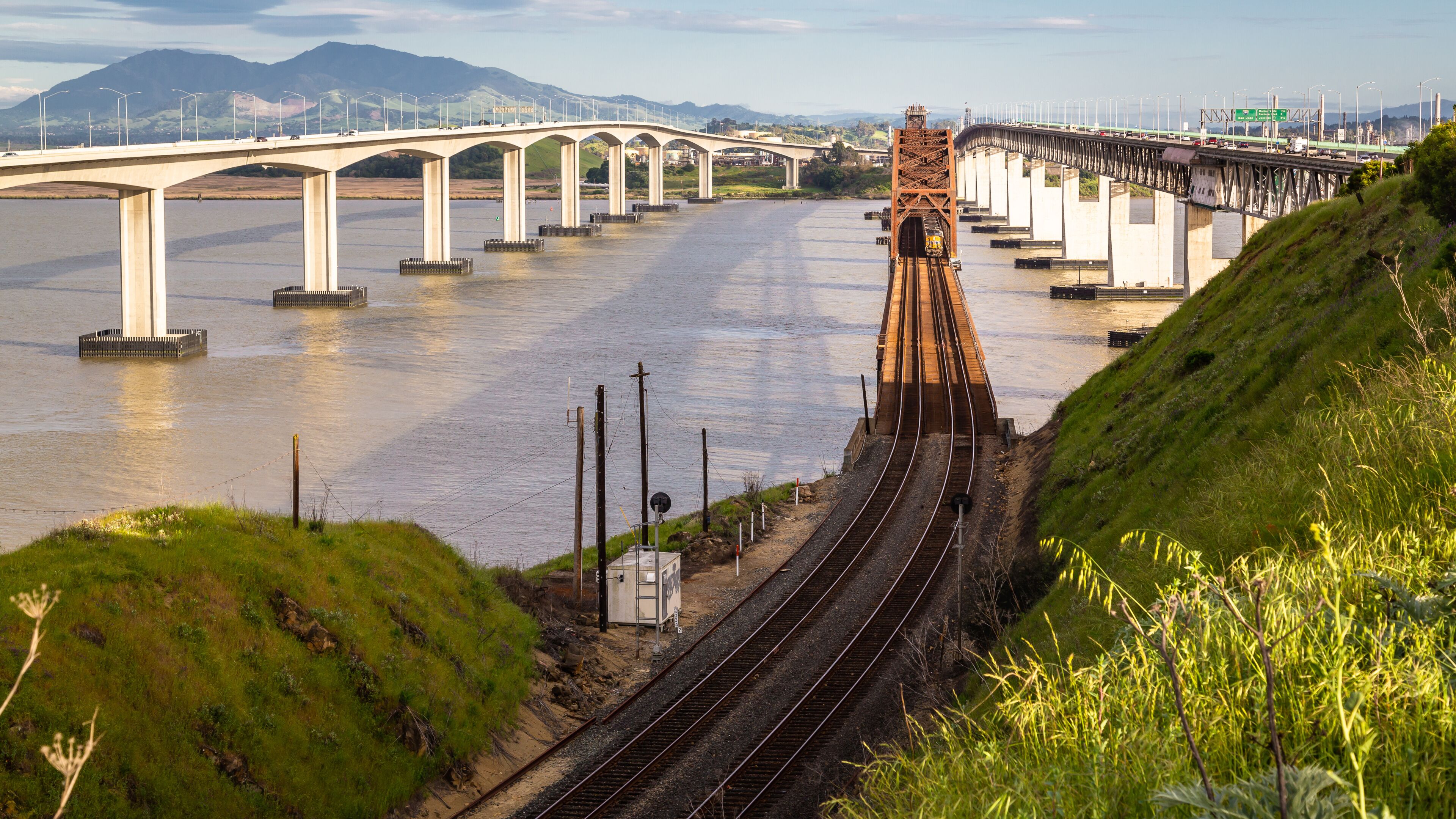  Rusty Olde Bridge & Train Tracks