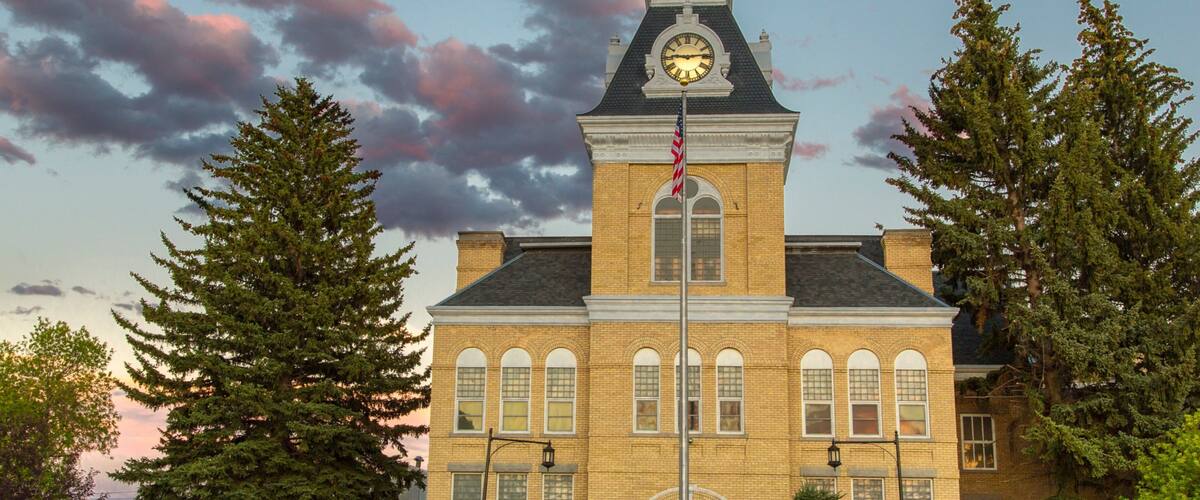 Dillon showing a sunset and heritage architecture