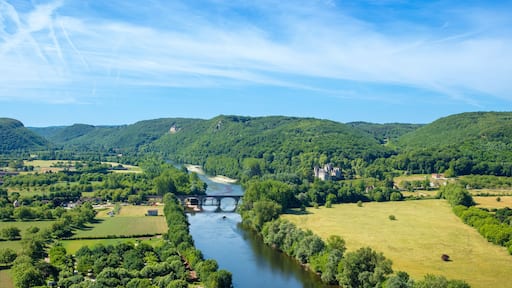 Dordogne- river and castle panoramic view