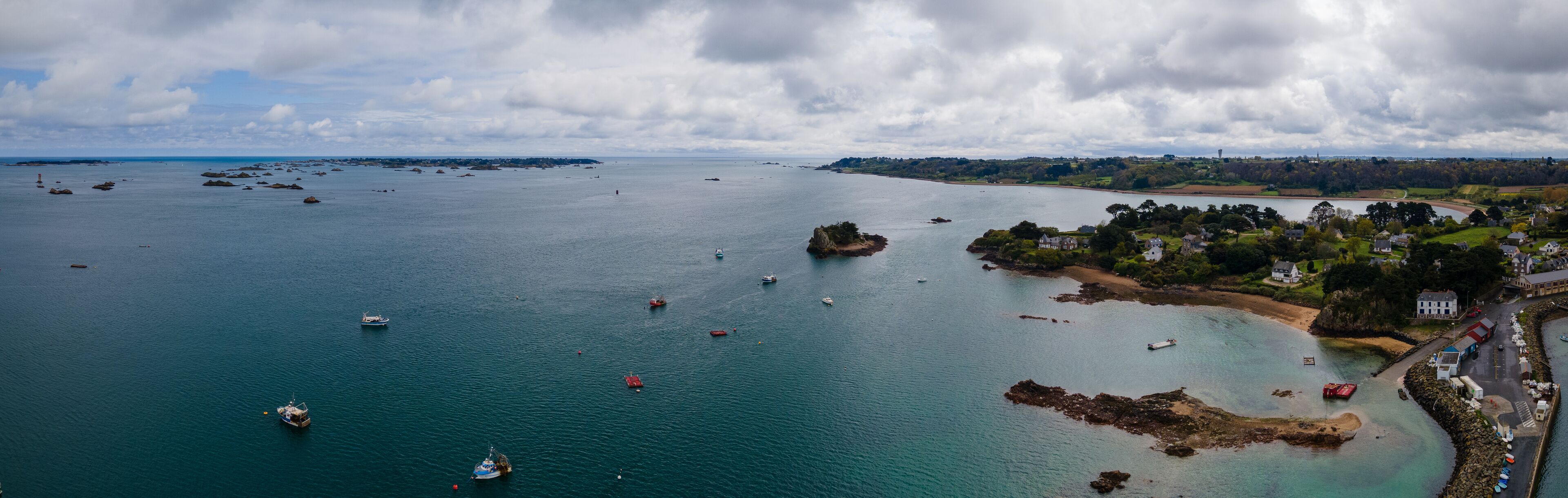 Frankreich in der Bretagne- Cotes d Atmor