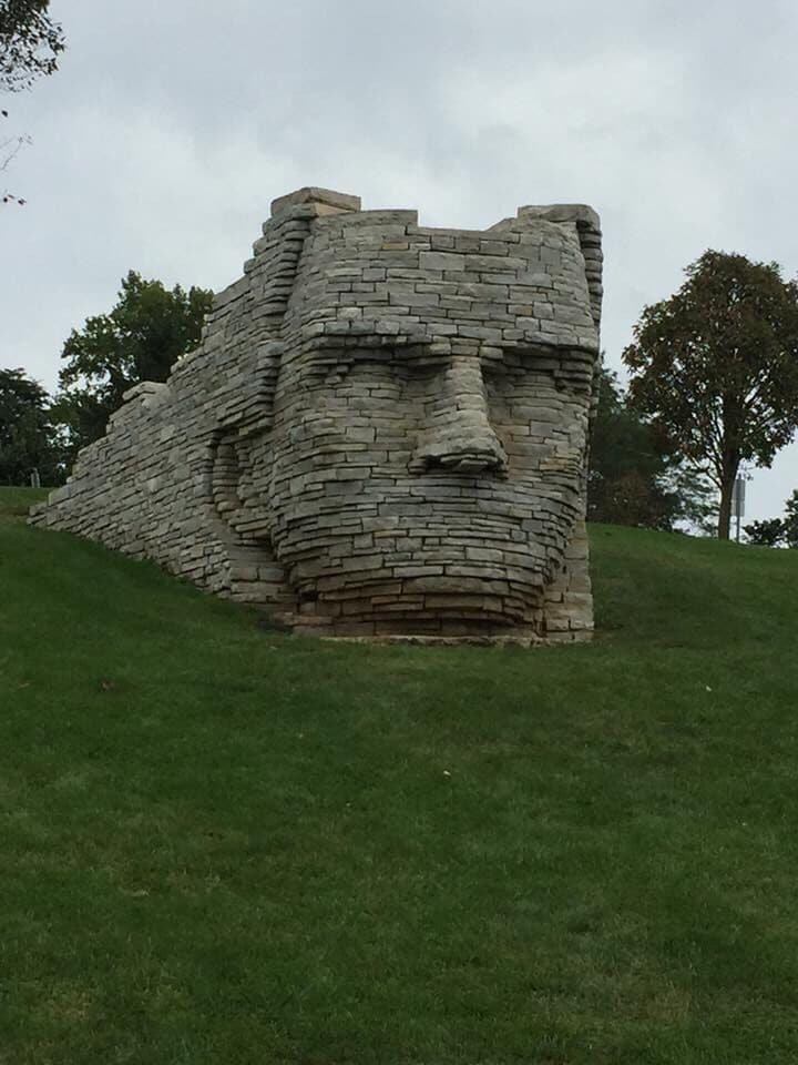 A tribute to Native American leader Shateyaronyah, known to keep his word. Awesome structure and a great park!