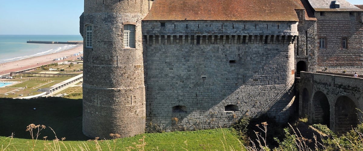 Dieppe und Kueste vom Chateau