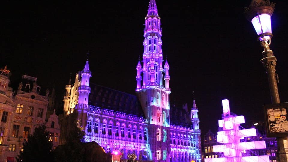 Grand Place (Grote Markt) at night. It was the holidays when I was over in Brussels doing my mini Euro trip for the school break. They installed this artsy Christmas tree which 'danced', like musical Christmas lights, and entertained everyone in the square. The Grote Markt just always lights up every night because it;s special that way. #architecture #brussels #belgium