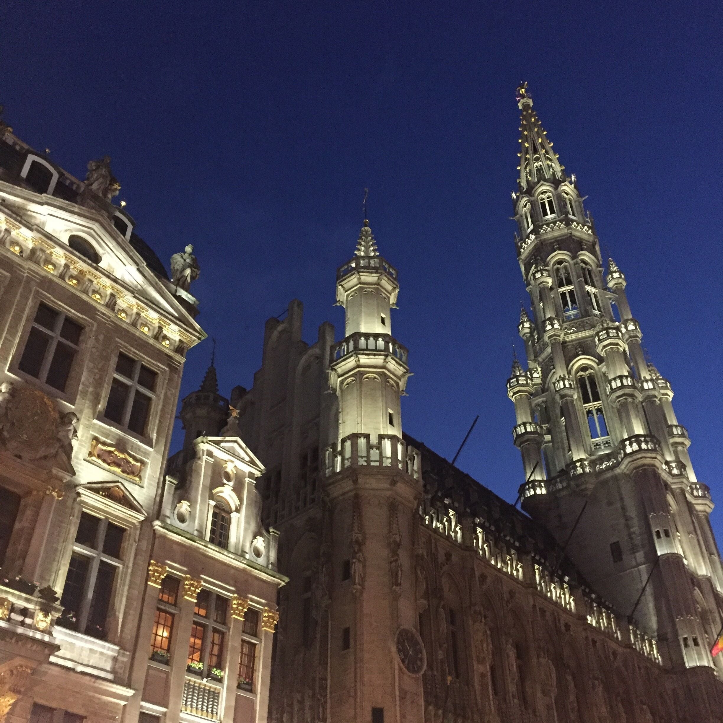 Oh so gorgeous city hall on Grand Place. More amazing by night than by day 