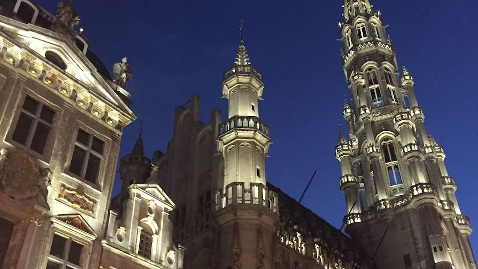 Oh so gorgeous city hall on Grand Place. More amazing by night than by day