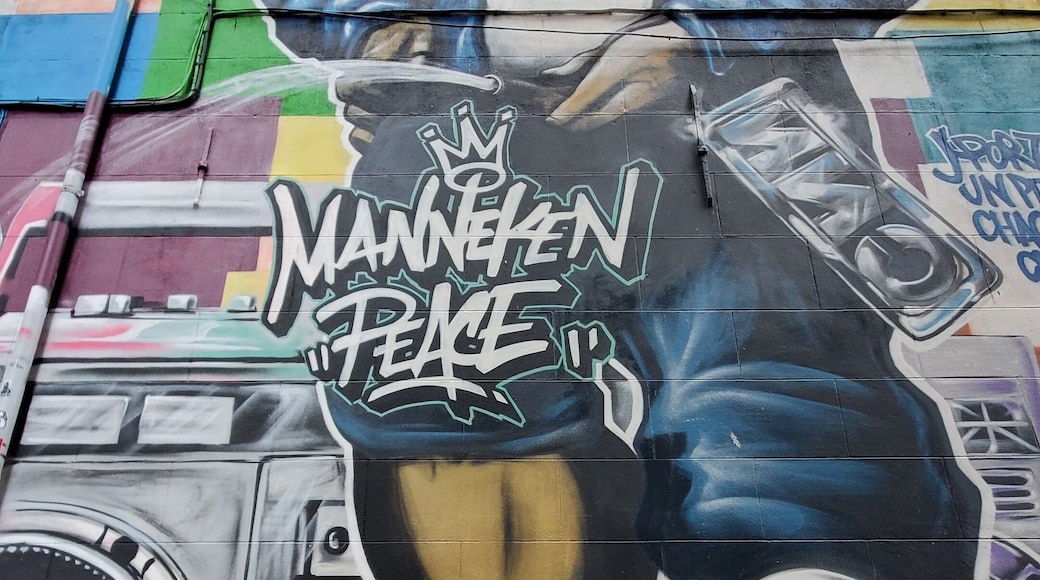 #lifeatexpedia
#lifeatexpediagroup
#beam
Some street art we came across near Manneken Pis.