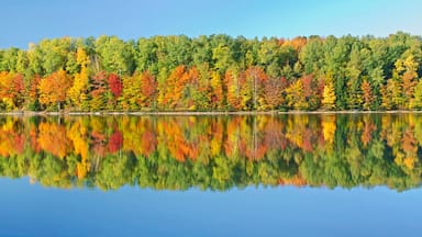 578-45 Moccasin Lake Autumn Pano