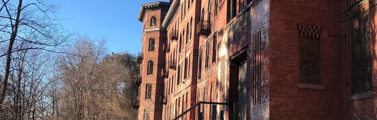 Jackson Sanatorium is near the rotary club, but nobody in town is gonna point the way, so if you’re like me and want to see the stuff off the map YouTube it!