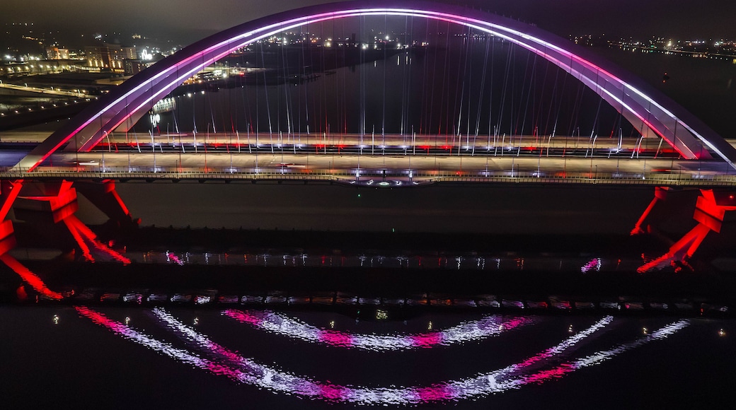 I 74 Bridge between Moline IL., & Bettendorf IA.