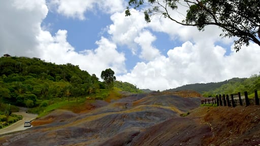 23 colors sand site.