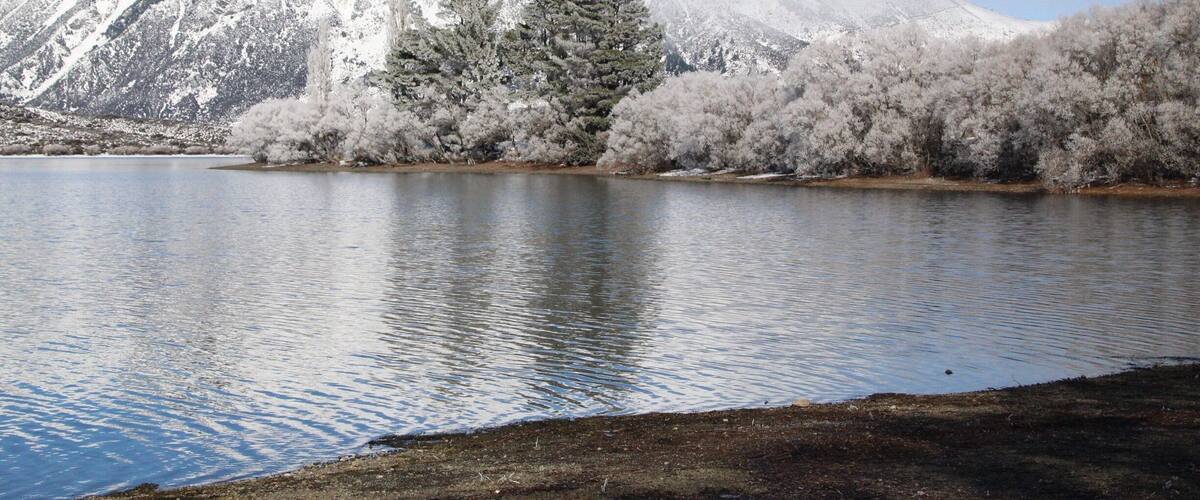 A beautiful spot in both summer and winter. Beautiful lake Pearson.
