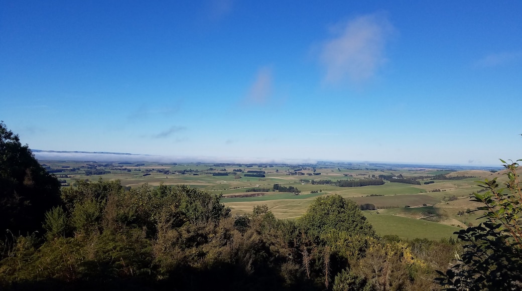 Morning view from Dolamore loop lookout, not far from Gore, NZ.