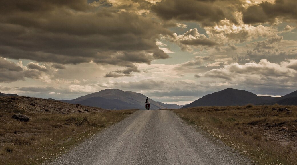 The back road that takes you from Queenstown to Te Anau via Mavora Lakes in the south island of New Zealand.
I took a ferry from Queenstown and cycled over 100 kms - most of them gravel road ending in beautiful Te Anau.