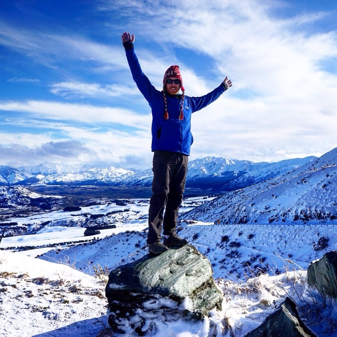 On top of the world! :) #alifefullofserendipity #serendipitytess #travel #travelling #travelblogger #nomad #globetrotter #rtw #wanderlust #photooftheday  #adventure  #travelphotography #photo #newzealand #southisland 
#NZmustdo #mountain #nature #view #landscape #happiness