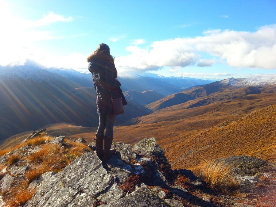 Stopped of on the drive to Wanaka over the crowne range. Stunning views.