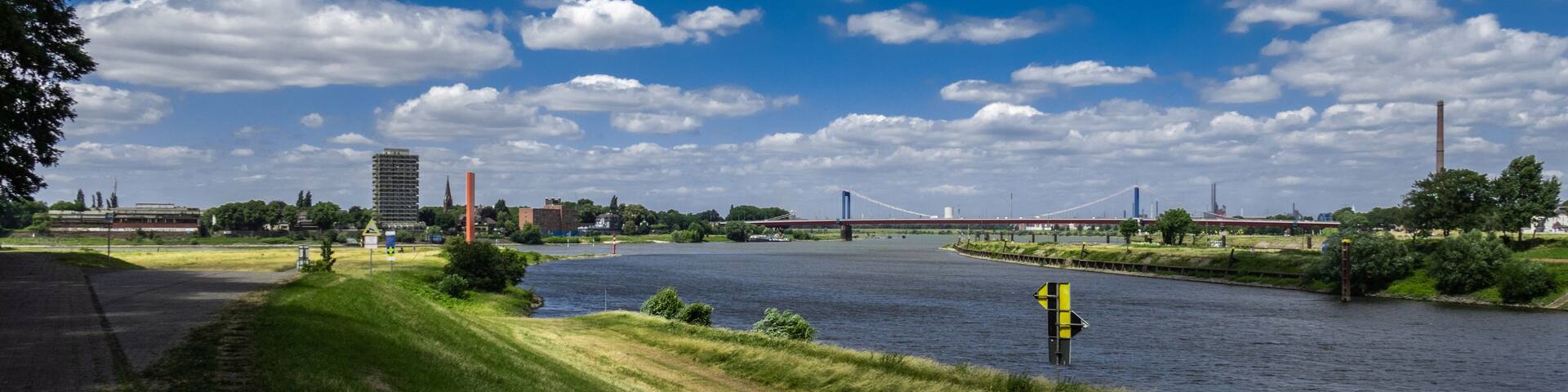 Ruhrmündung in den Rhein bei Duisburg