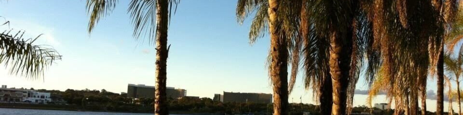 In Brasília, this is the place I love the most. Great bars and restaurants with a beautiful landscape.