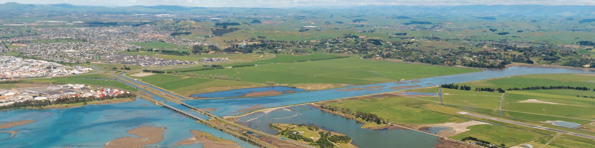 Decent onto Napier Airport New Zealand