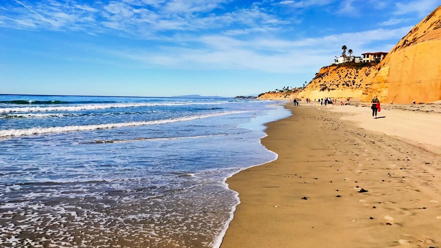 We played on this beautiful beach after breakfast.
#lifeatexpedia
