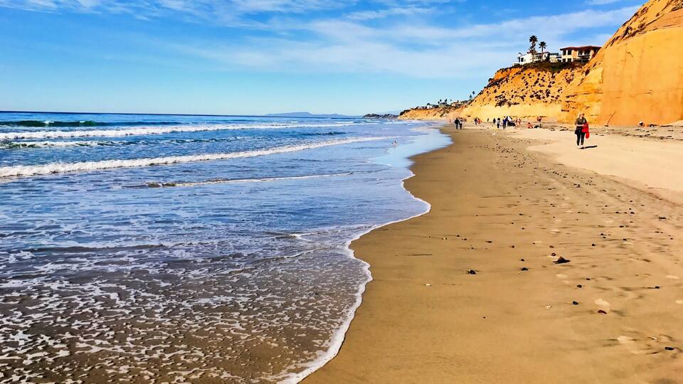 We played on this beautiful beach after breakfast.
#lifeatexpedia