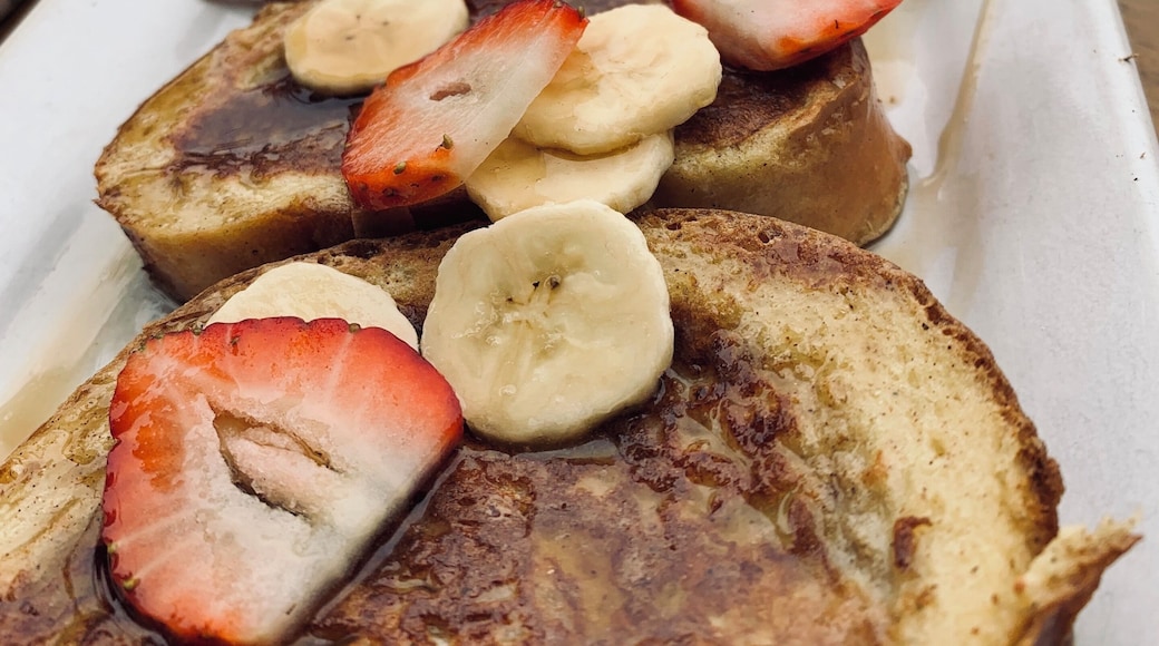 Good coffee and eats