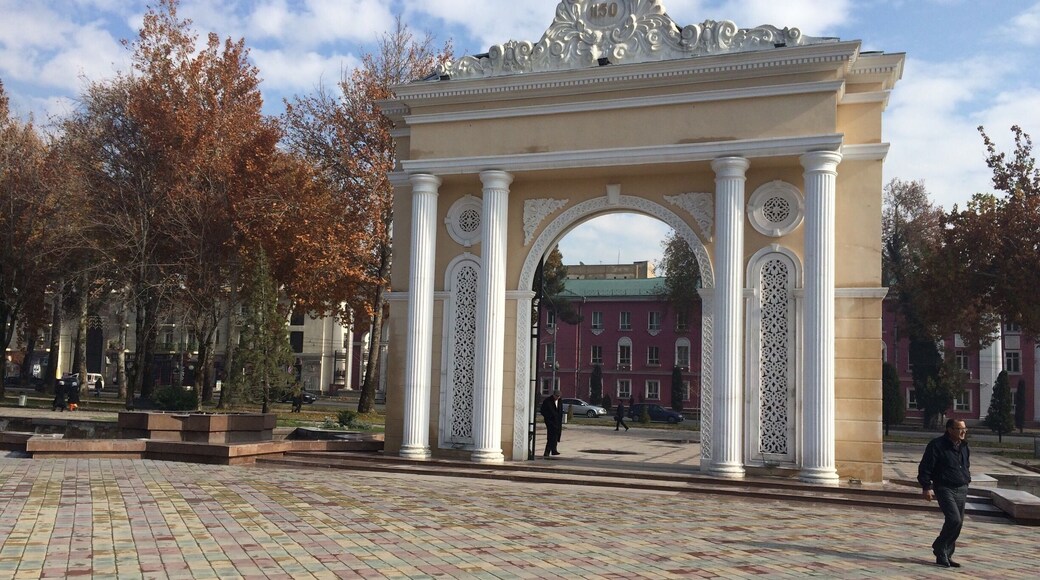 دوشنبه تاجیکستان
Tadjikestan doushanbeh