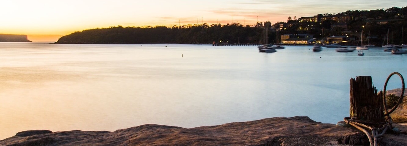 Barlmoral beach is quiet and such a nice way to start the day! Would of loved some clouds to come out but you can’t have it all!
Shot on a Canon 6D with 24-105mmL lens