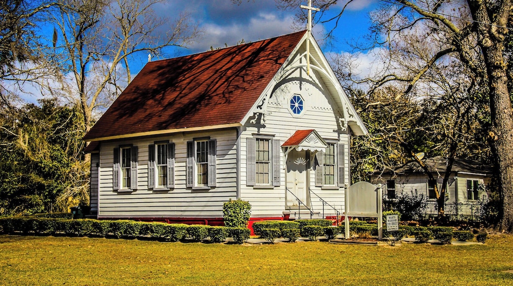 Is a historic little chapel in Flowertown in the pines, Summerville, SC