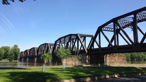 Old railroad runs through Shikellamy State Park
