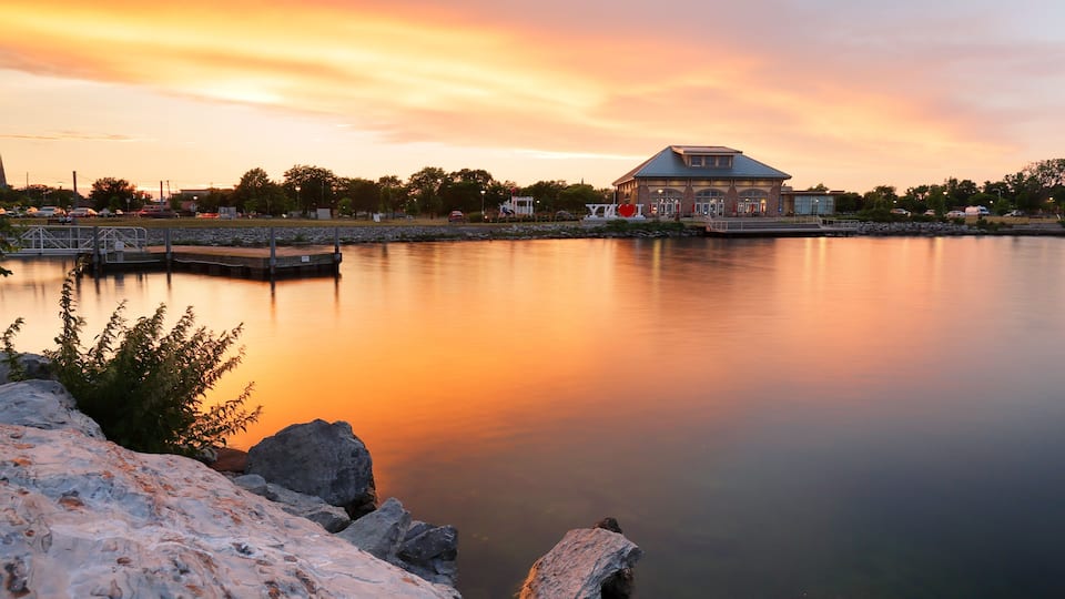 Beautiful sunset of Seneca Lake in Finger Lakes region of upstate of New York, Geneva NY USA