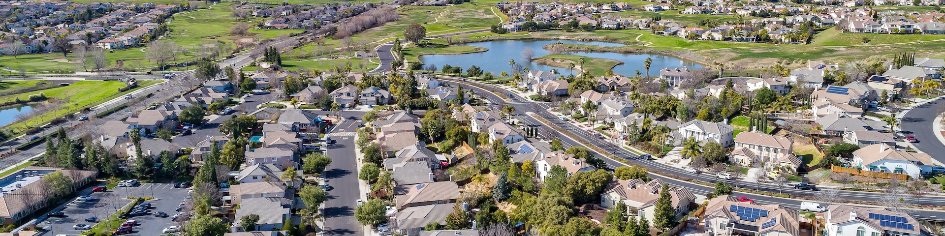 Aerial photo of a community in Brentwood, California