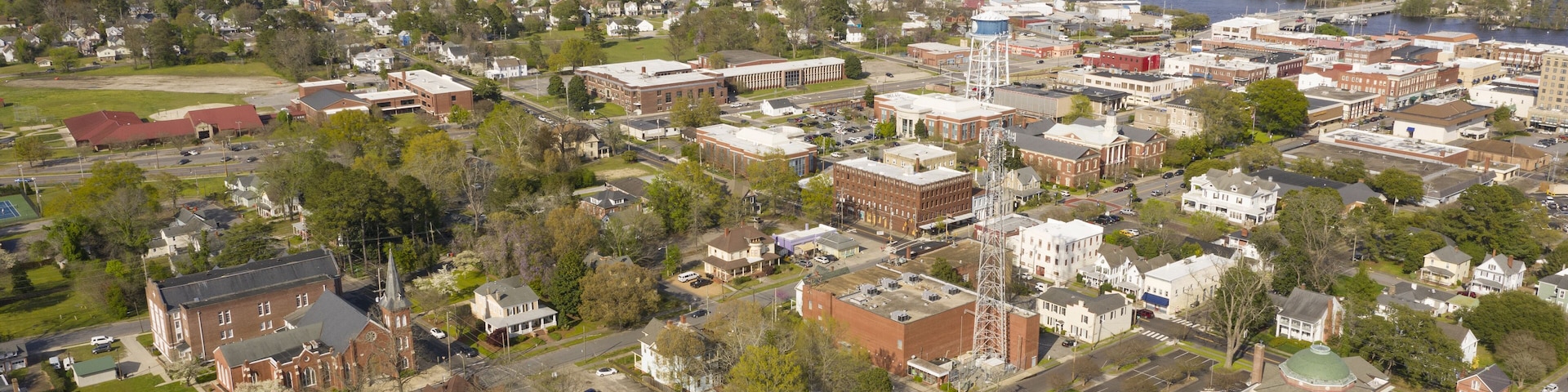 Elizabeth City North Carolina in Front of Forbes Bay and Pasqoutank River
