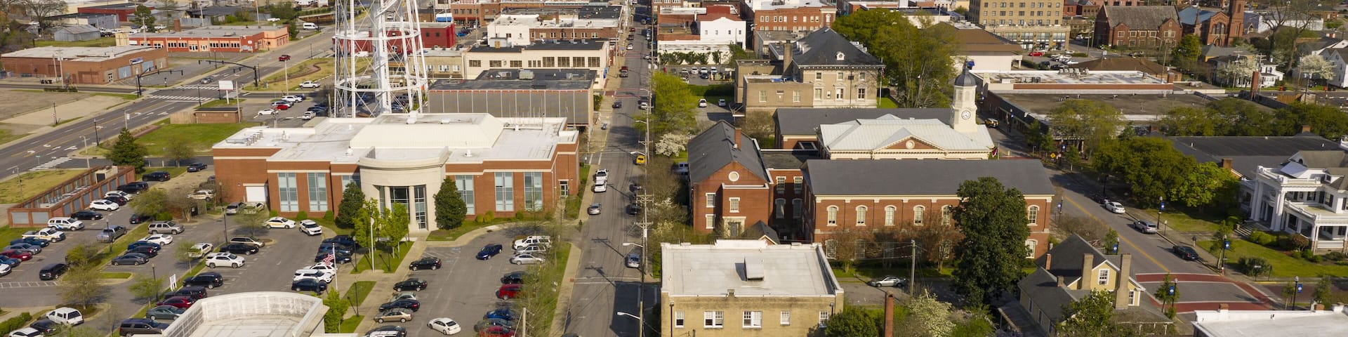 Elizabeth City North Carolina in Front of Forbes Bay and Pasqoutank River