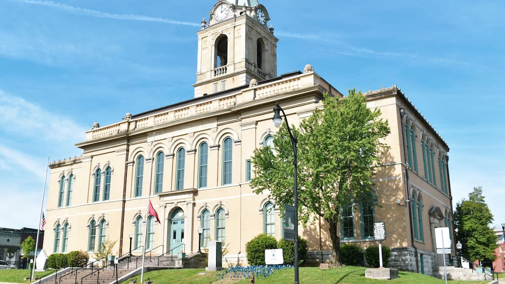 County Courthouse building
in Springfield Tennessee